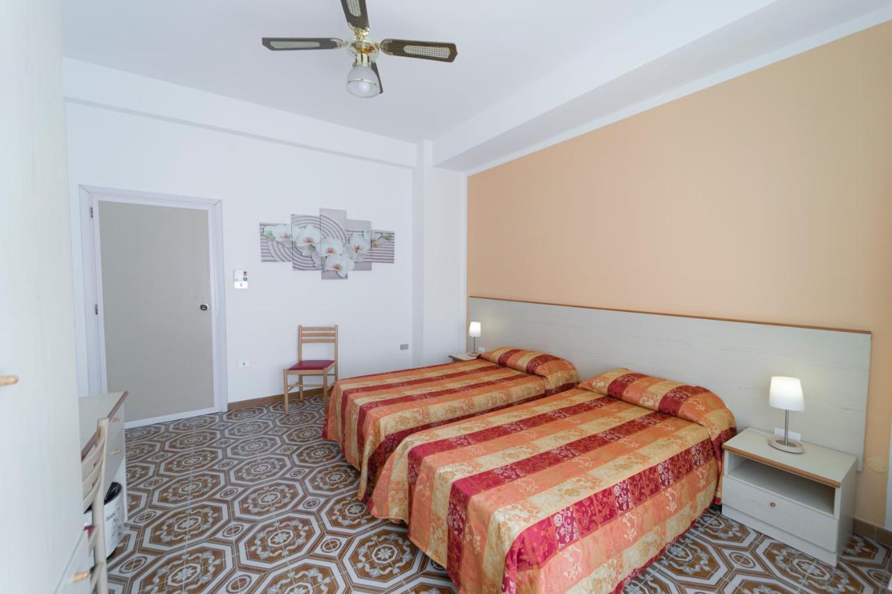 Casa Vacanza San Pietro Maiori Esterno foto