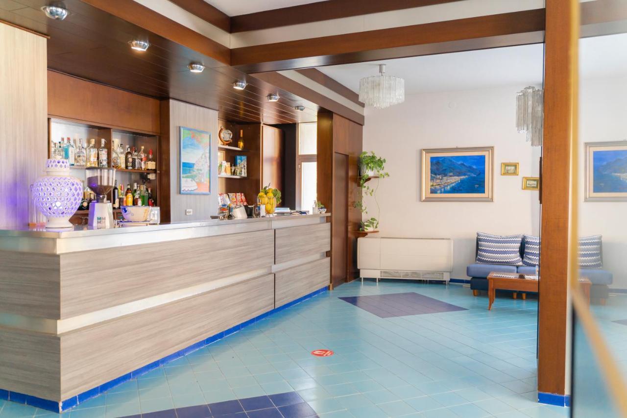 Casa Vacanza San Pietro Maiori Esterno foto