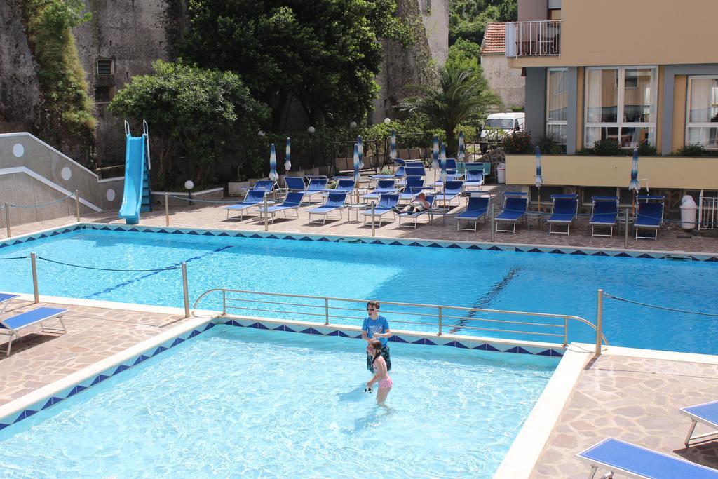 Casa Vacanza San Pietro Maiori Esterno foto